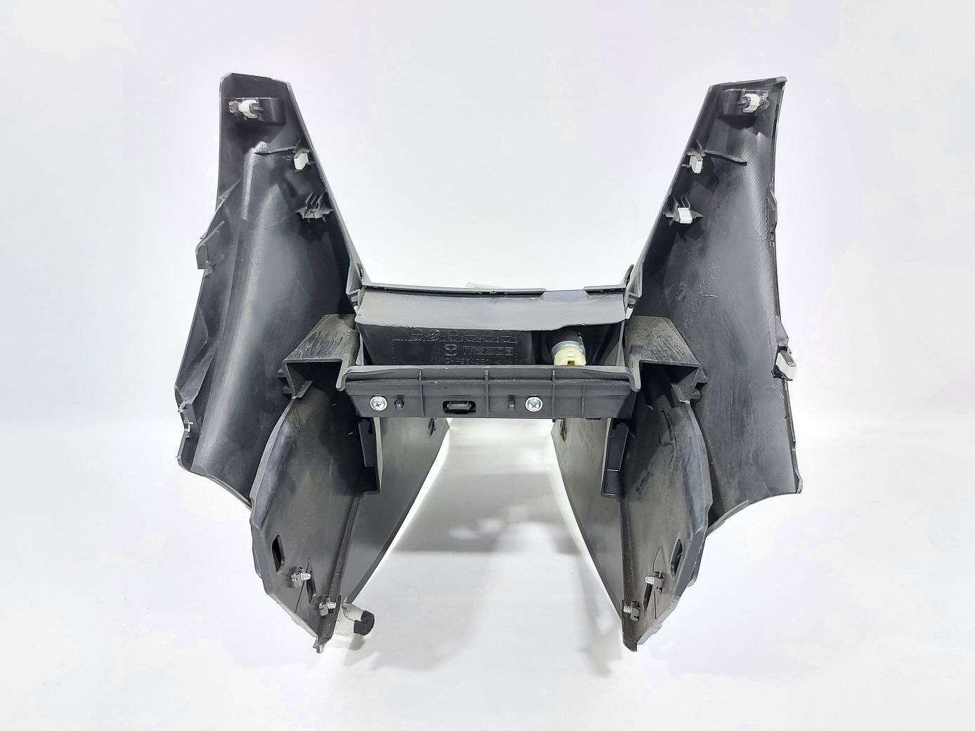 6 Консоль центральна передня частина Mazda 6 2014-2015 GHP964320B02 Mazda 6 7