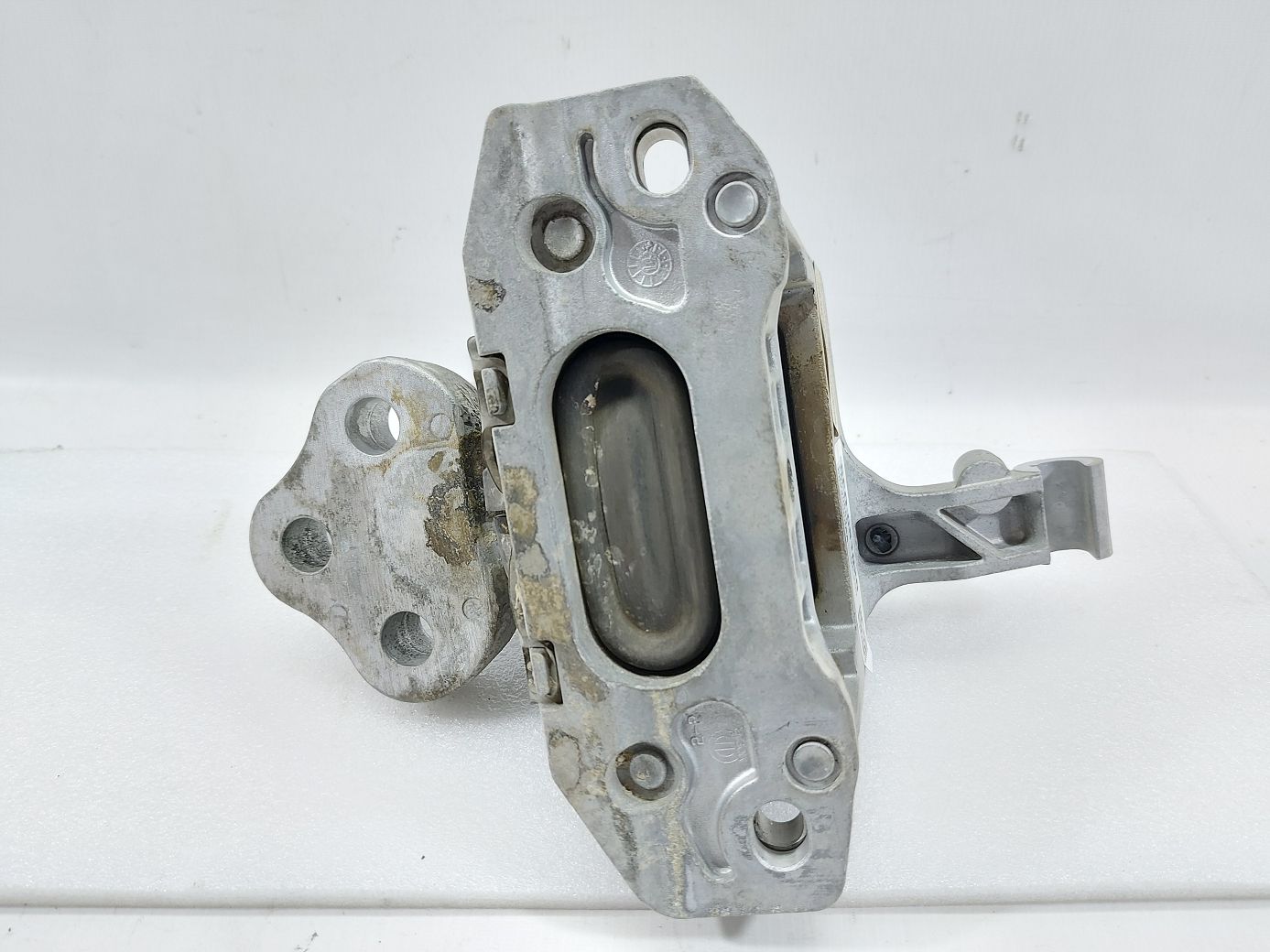 200 limited Подушка двигуна ліва Chrysler 200 Limited 2015-2017 68245568АА Chrysler 200 Limited 3