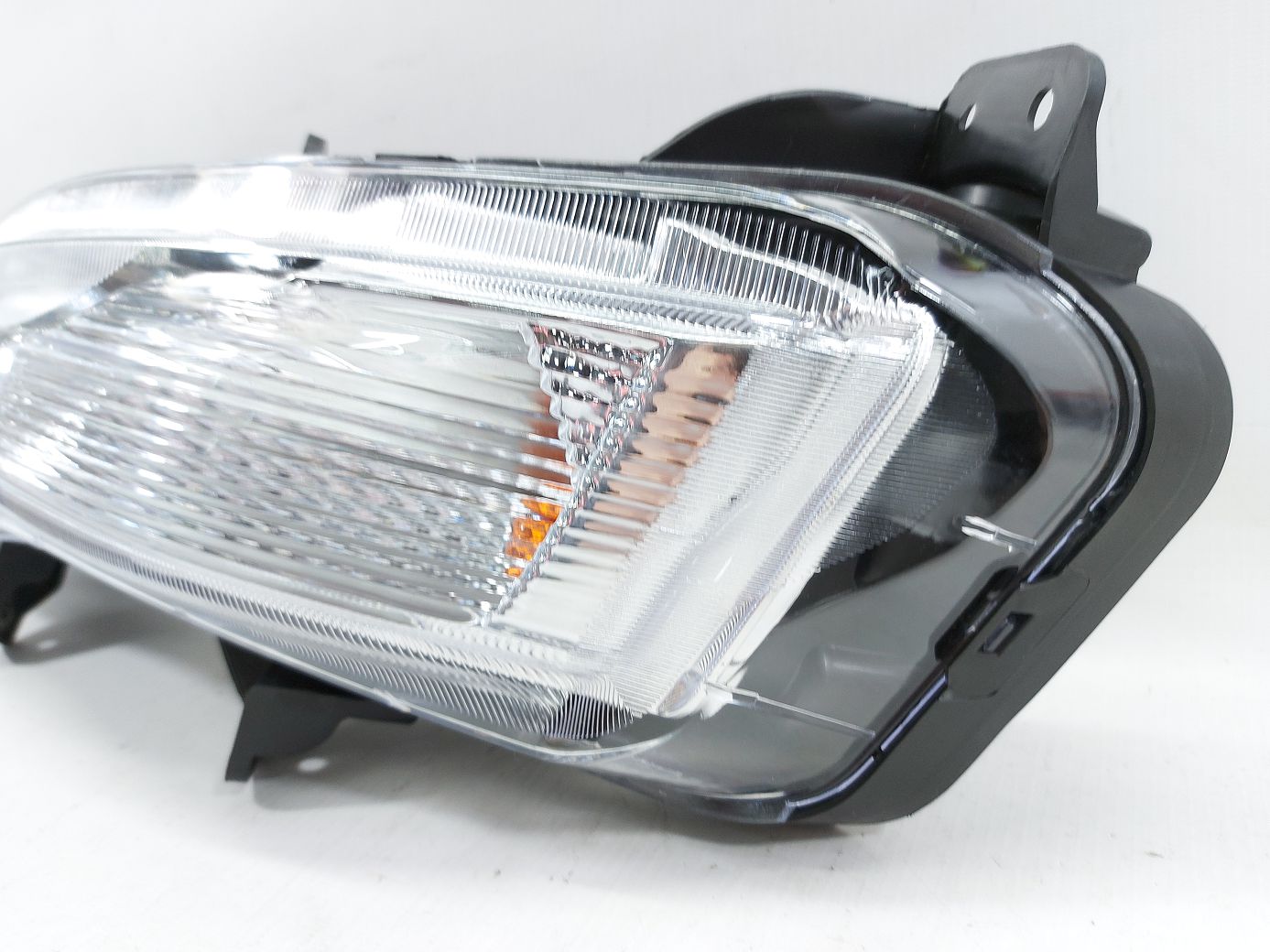 Противотуманные фары и дхо Дневной ходовой огонь левый Chevrolet Malibu 2019-2021 84575553 Chevrolet Malibu 2