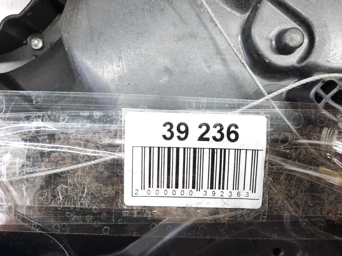 Golf Плита стеклоподъёмника двери передней правой Volkswagen Golf 2010-2014 5K0837462D Volkswagen Golf 5