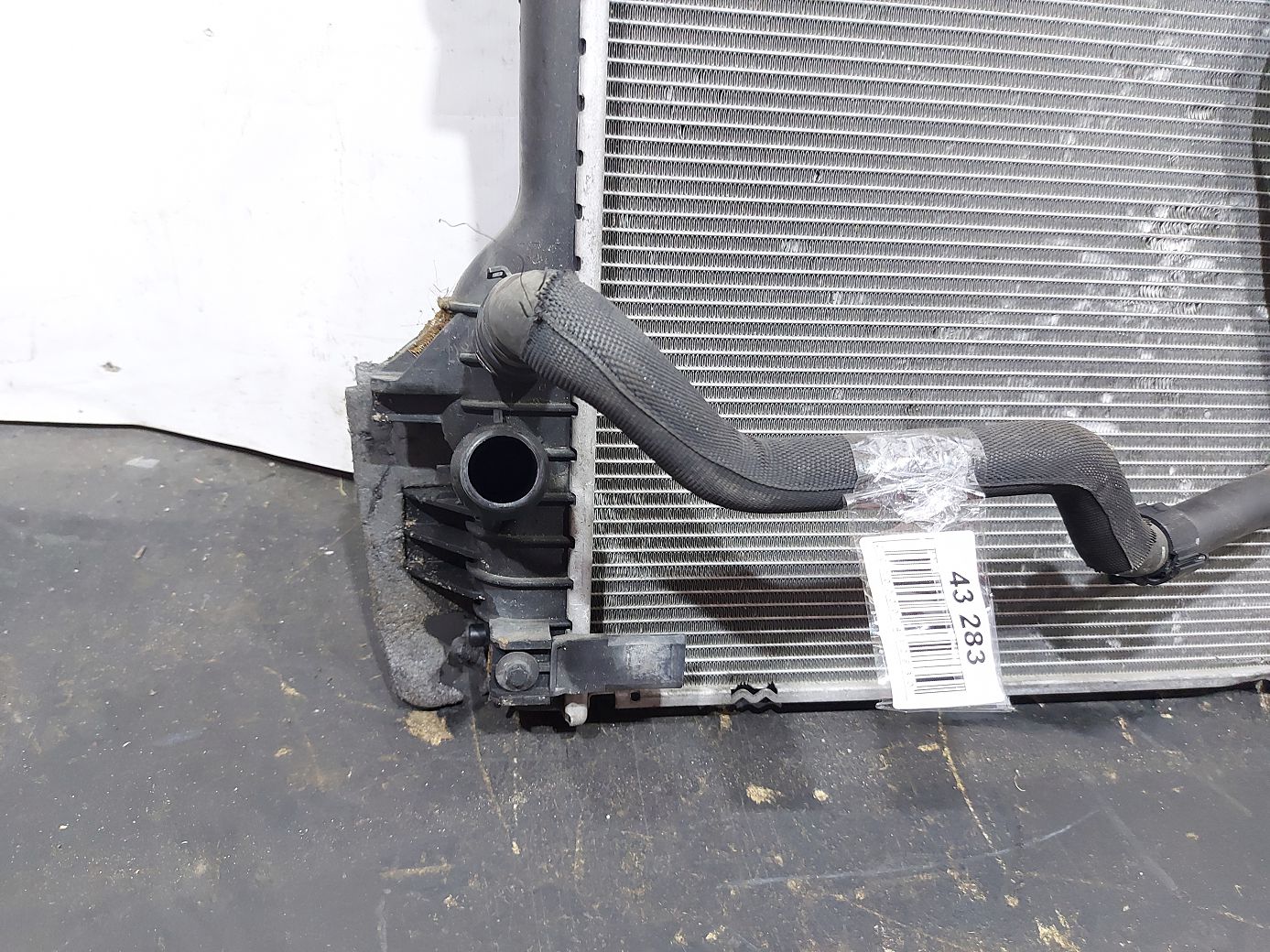 Xf Радіатор системи охолодження Jaguar XF 2013-2015 C2D38733 Jaguar XF 2