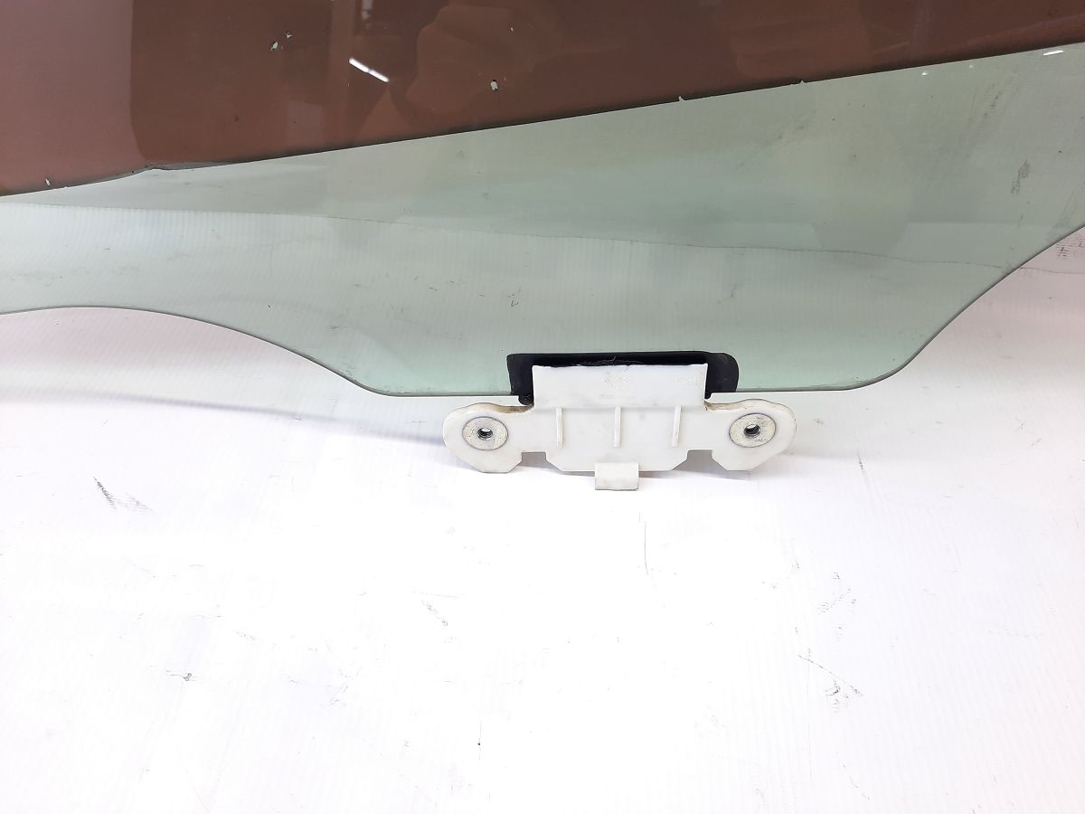 200 limited Скло дверей задньої лівої Chrysler 200 Limited 2015-2017 68104923AA Chrysler 200 Limited 2