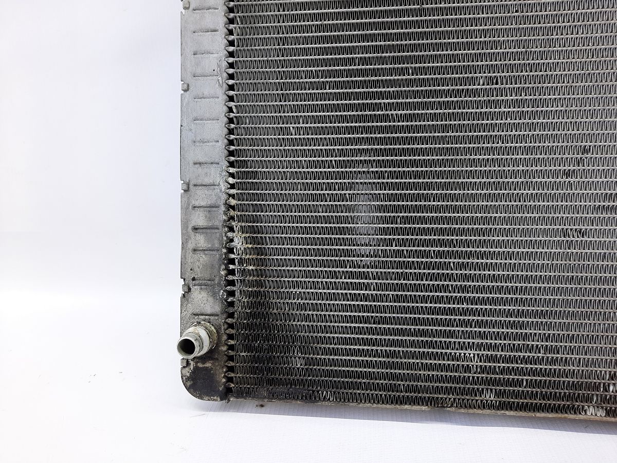 5 series Радіатор системи охолодження (пробитий) BMW 5 series 2011 17118669005 BMW 5 series 4