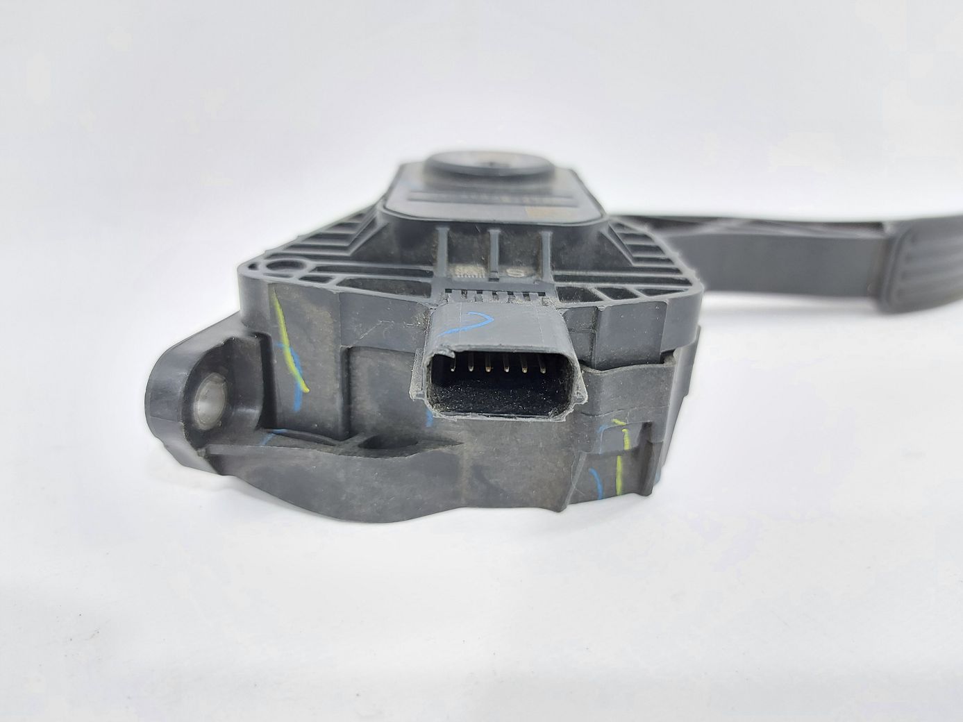 Fusion Педаль газа Ford Fusion 2013-2016 DG9Z9F836D Ford Fusion 3