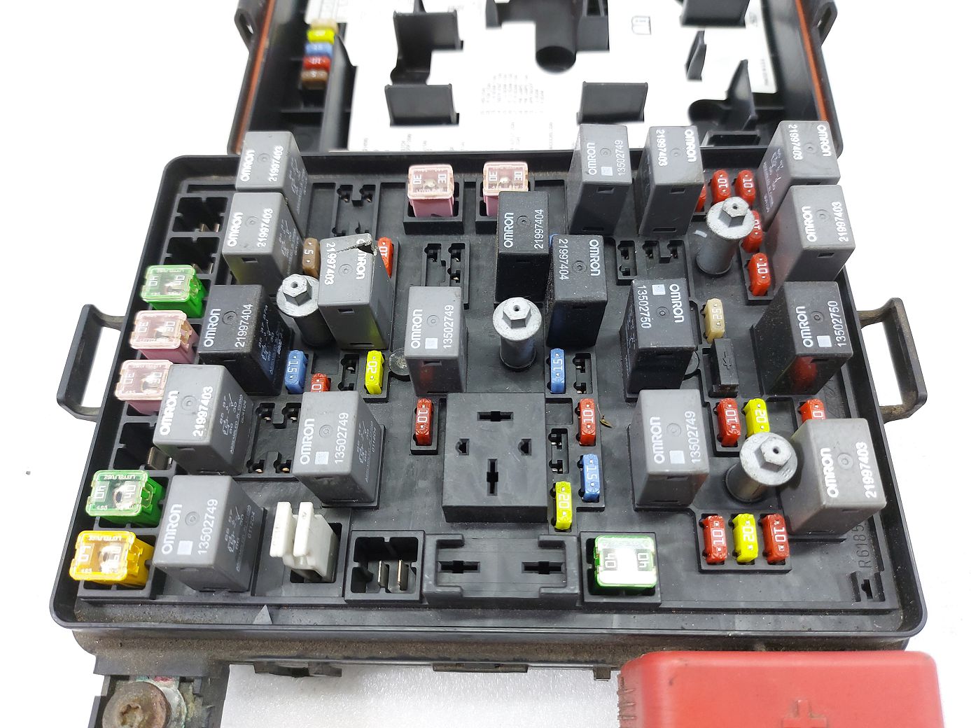 Hhr Блок предохранителей под капотом Chevrolet HHR 2007-2011 20908794 Chevrolet HHR 4