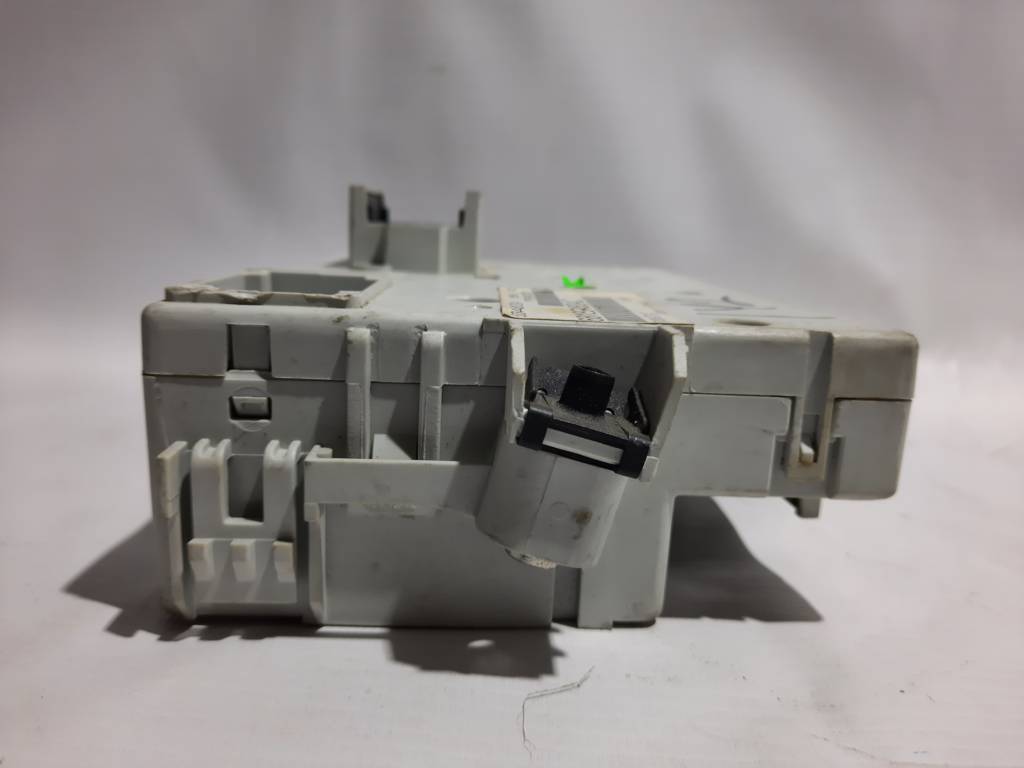 Dart Блок запобіжників салону Dodge Dart 2013-2019 68189480AG Dodge Dart 4