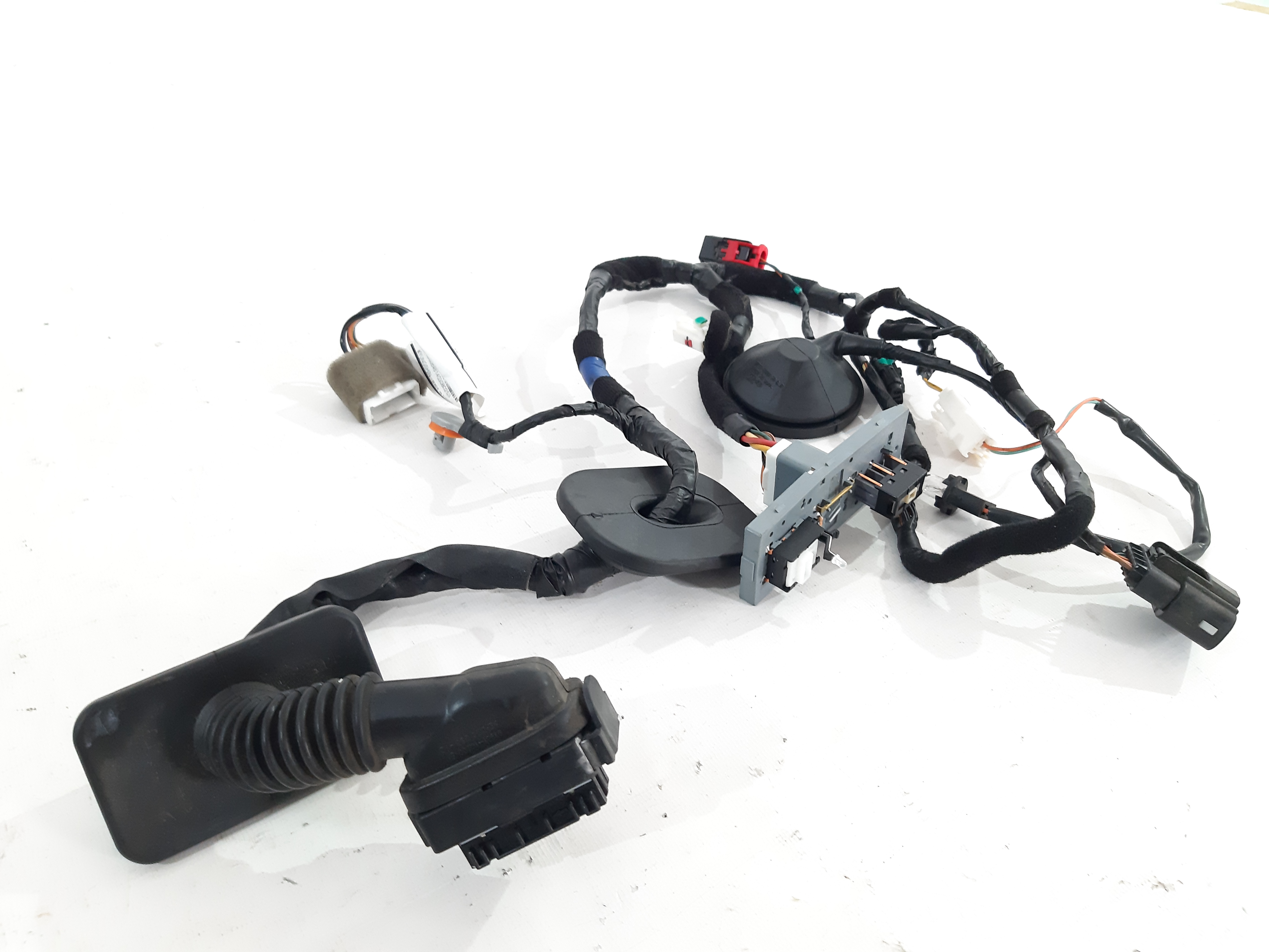 Sonata Проводка двери передней правой Hyundai Sonata 2011-2014 916103Q010 Hyundai Sonata 7