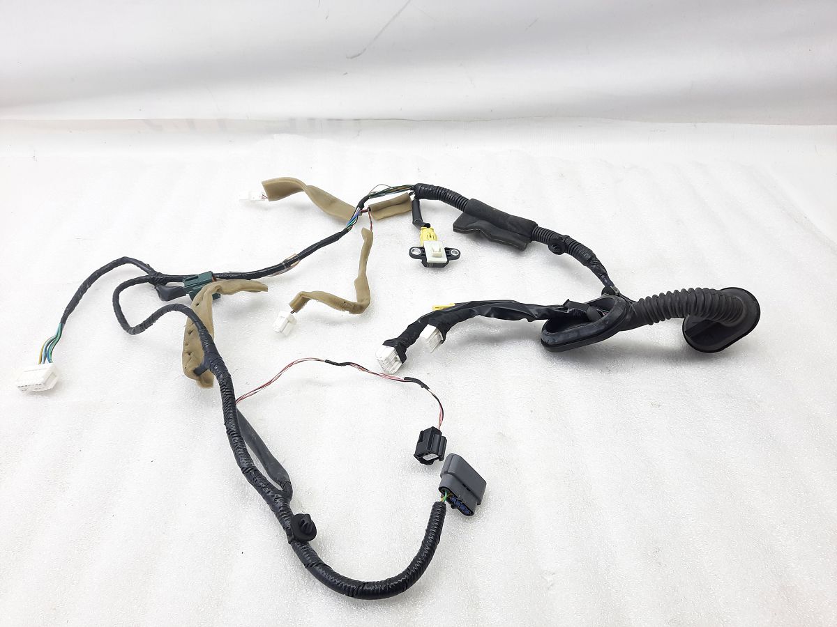 Altima Проводка двери передней правой Nissan Altima 2015 241243TA0A Nissan Altima 10