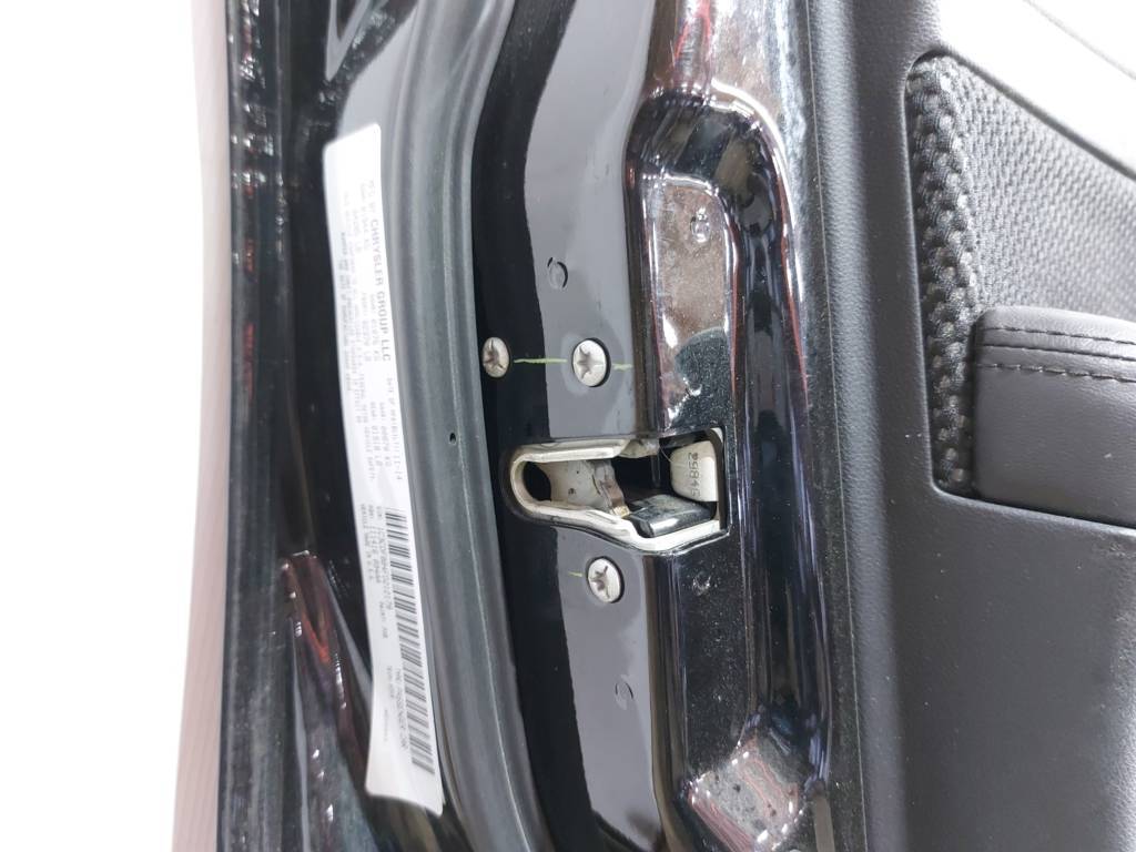 Dart Дверь передняя левая Dodge Dart 2012-2016 68158725AD Dodge Dart 50