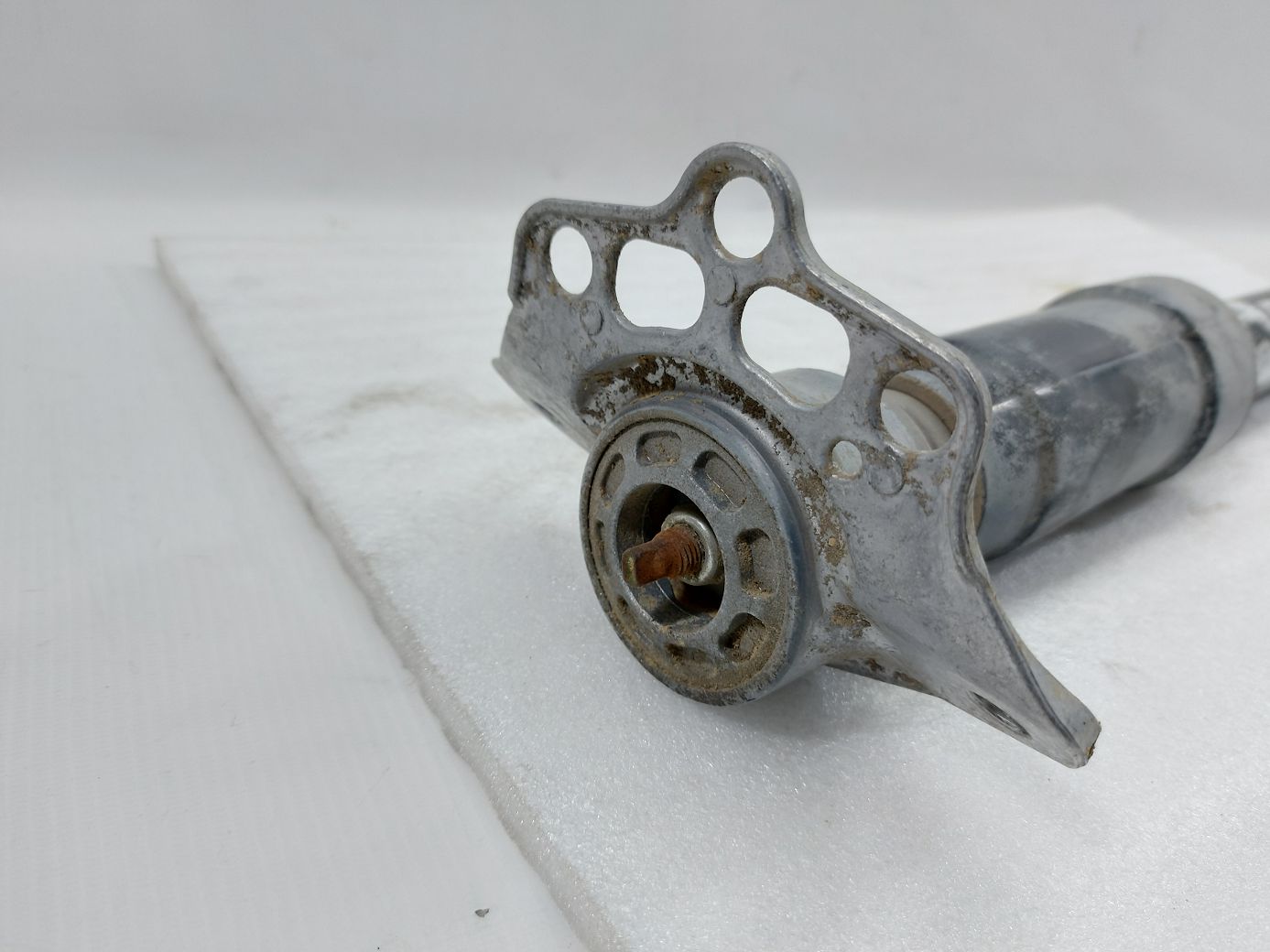 200 limited Амортизатор задній лівий/правий Chrysler 200 Limited 2015-2017 68240965AC Chrysler 200 Limited 3 200 limited Амортизатор задній лівий/правий Chrysler 200 Limited 2015-2017 68240965AC Chrysler 200 Limited 3