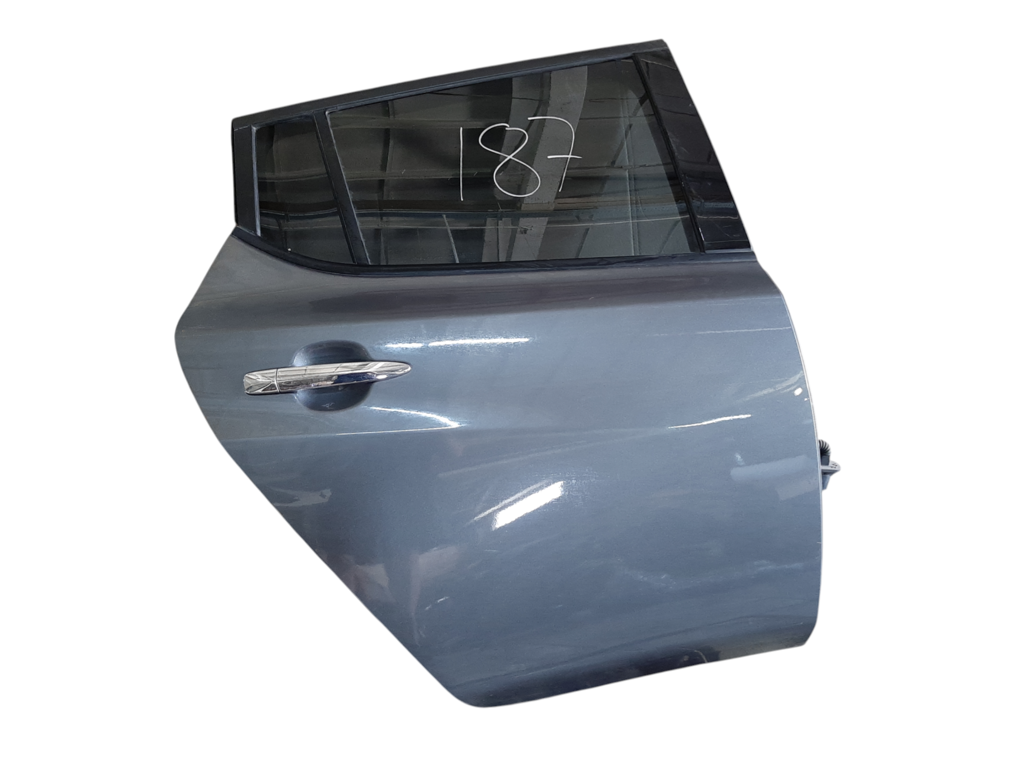 Leaf. Двері задні праві Nissan Leaf 2018-2025 821005SF0A Nissan Leaf