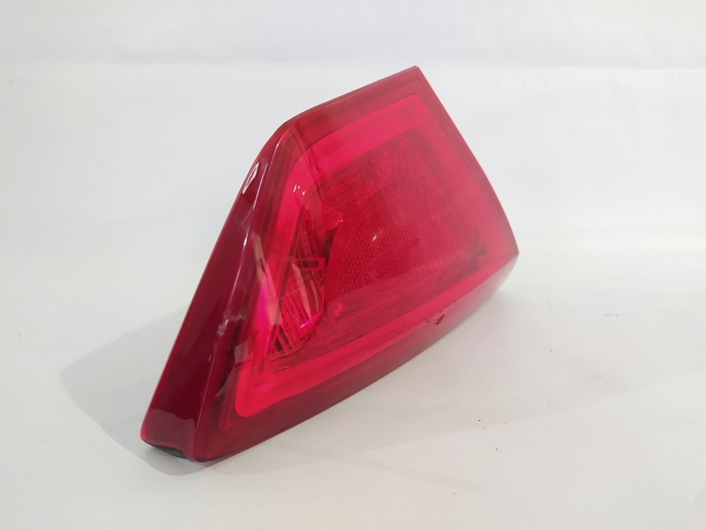 Impala Ліхтар кришки багажника лівий Chevrolet Impala 2014-2020 84043113 Chevrolet Impala 2