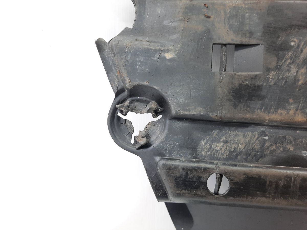 Insight Защита днища центральная правая Honda Insight 2010-2011 74641TM8A01 Honda Insight 12