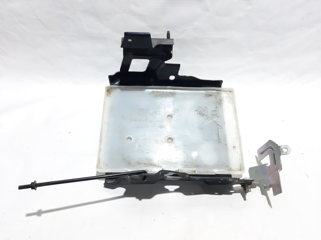 Rogue. Подіум під АКБ Nissan Rogue 2014-2018 237144BA0B Nissan Rogue Rogue. Подіум під АКБ Nissan Rogue 2014-2018 237144BA0B Nissan Rogue