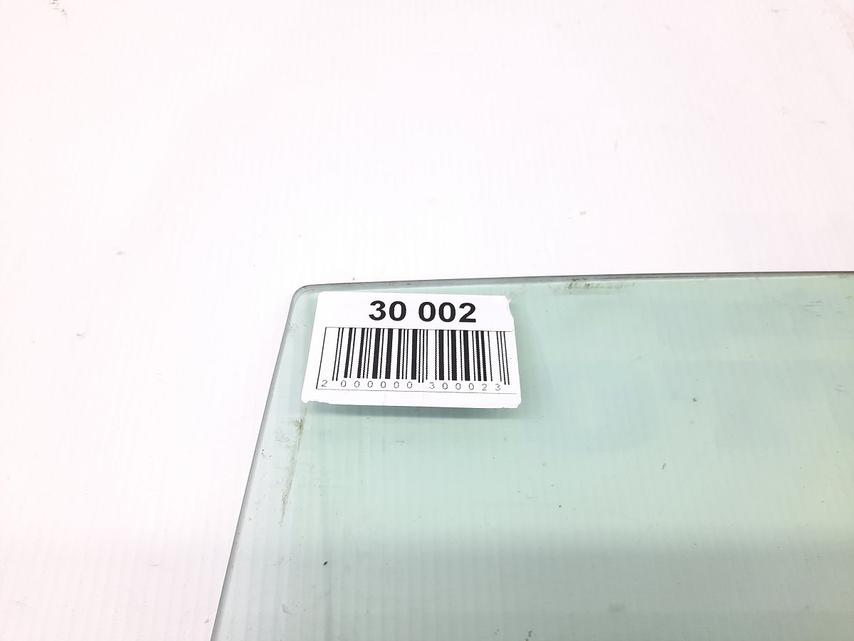 Passat s Скло дверей задньої лівої Volkswagen Passat S 2012-2020 561845025A Volkswagen Passat S 3