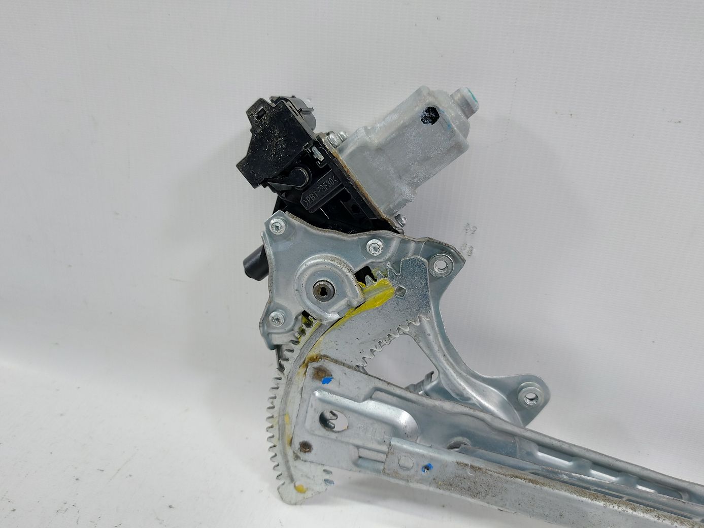 Sentra Склопідйомник двері задньої лівої Nissan Sentra 2014-2019 827214KH0B Nissan Sentra 4