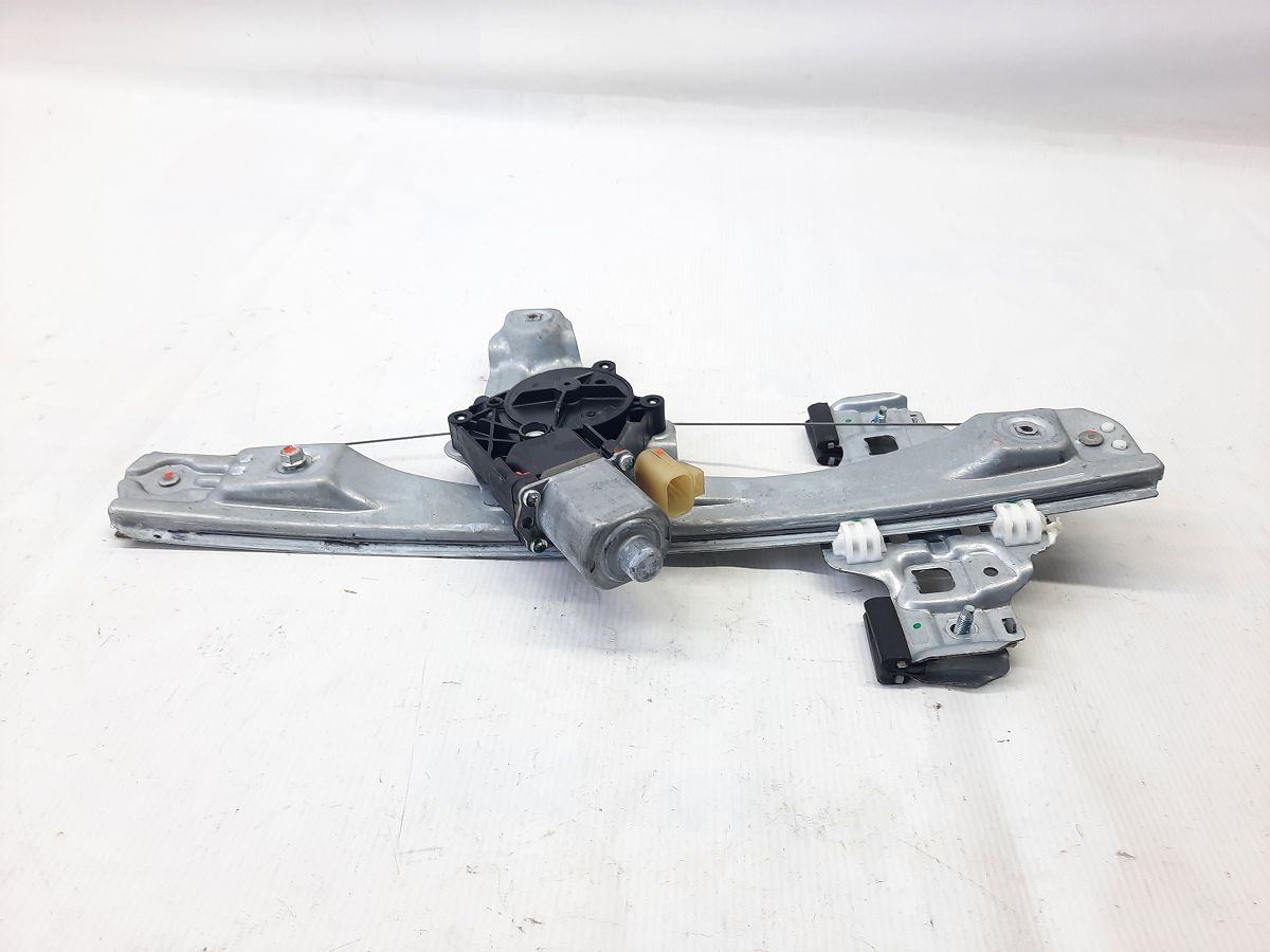 Volt Стеклоподъемник двери задней правой Chevrolet Volt 2011-2015 20998047 Chevrolet Volt 3