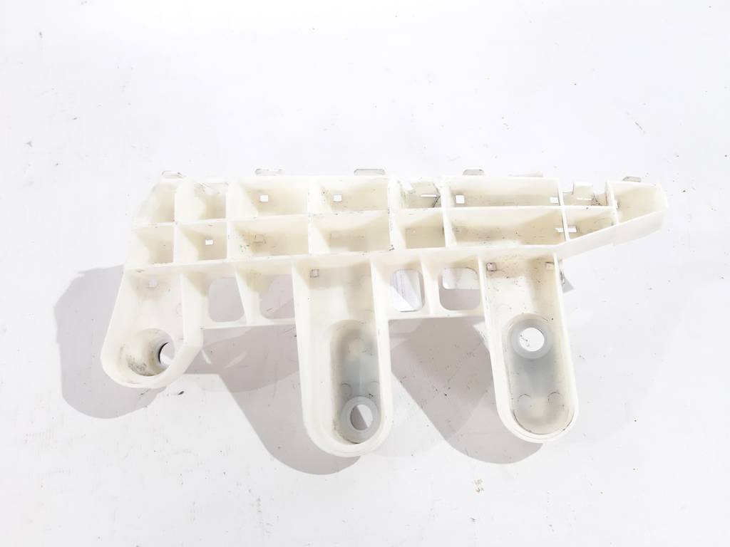 Impreza Кріплення заднього бампера праве центральне Subaru Impreza 2012-2016 57707FJ060 Subaru Impreza 2