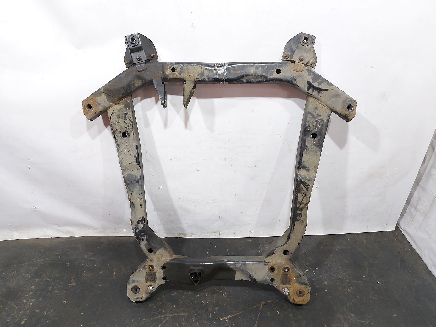 Hhr. Підрамник передній Chevrolet HHR 2006-2011 15917891 Chevrolet HHR