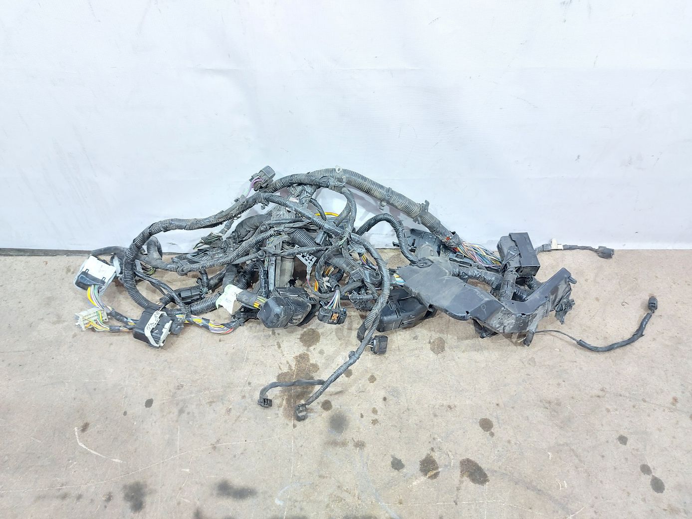 Fusion. Проводка підкапотне Ford Fusion 2015 FG9T12A581 Ford Fusion