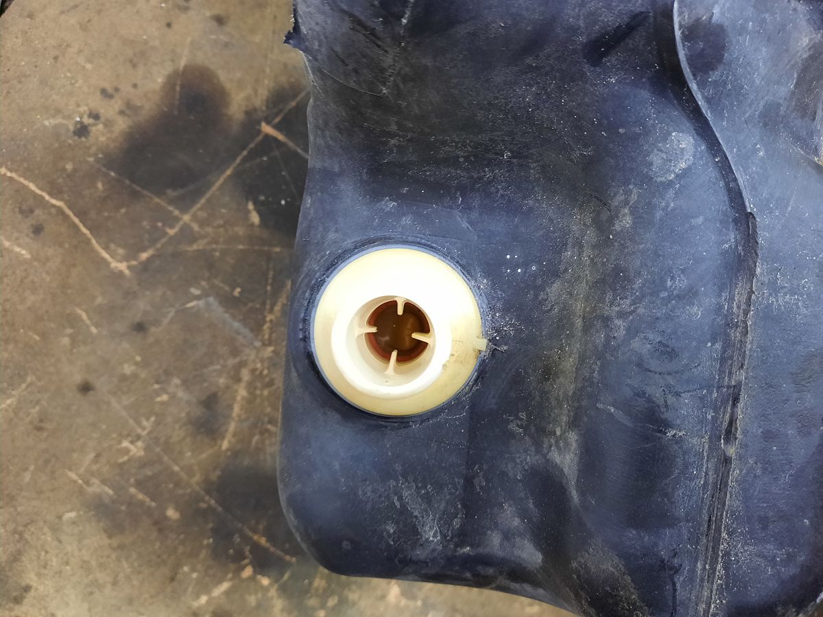 Patriot Бензобак Jeep Patriot 2012-2017 68104387AD Jeep Patriot 7