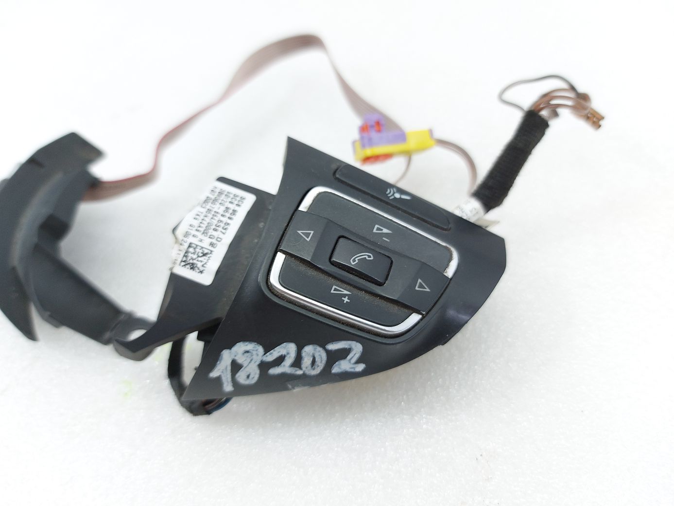 Passat cc Кнопки кермового колеса (к-кт) Volkswagen Passat CC 2010-2017 5K0998537B Volkswagen Passat CC 2