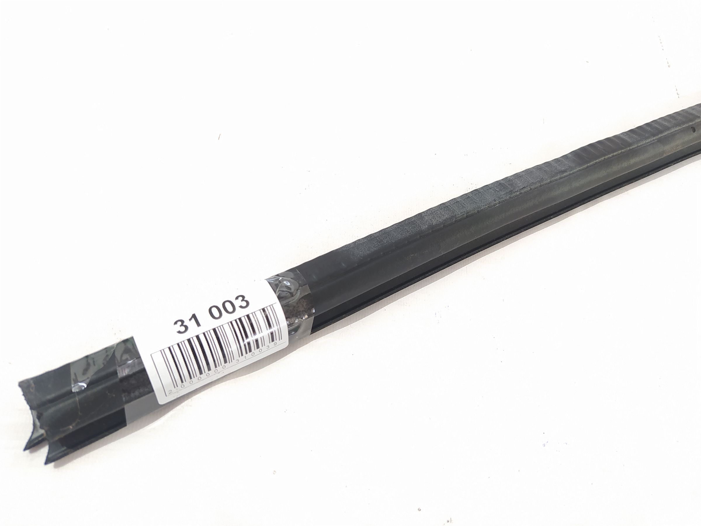 Malibu Ущільнювач скла внутрішній (молдинг) двері передньої лівої Chevrolet Malibu 2008-2012 22760553 Chevrolet Malibu 3