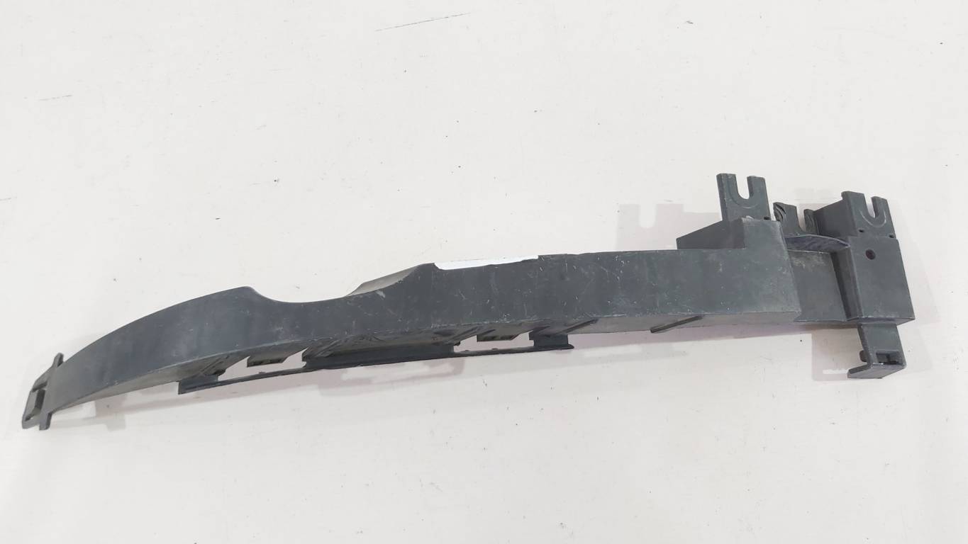 Lacrosse. Кріплення переднього бампера ліве під фару Buick Lacrosse 2010-2013 22860583 Buick Lacrosse Lacrosse. Кріплення переднього бампера ліве під фару Buick Lacrosse 2010-2013 22860583 Buick Lacrosse