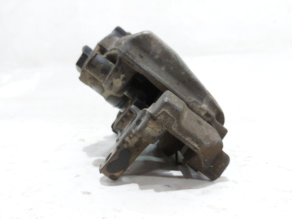 Passat s Суппорт тормозной передний левый Volkswagen Passat S 2009-2018 5N0615123 Volkswagen Passat S 9