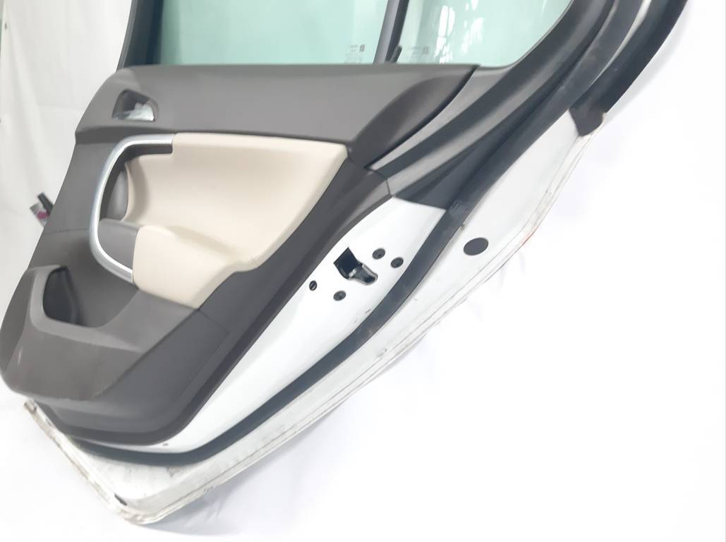 Regal Дверь задняя правая Buick Regal 2011-2017 13469927 Buick Regal 25