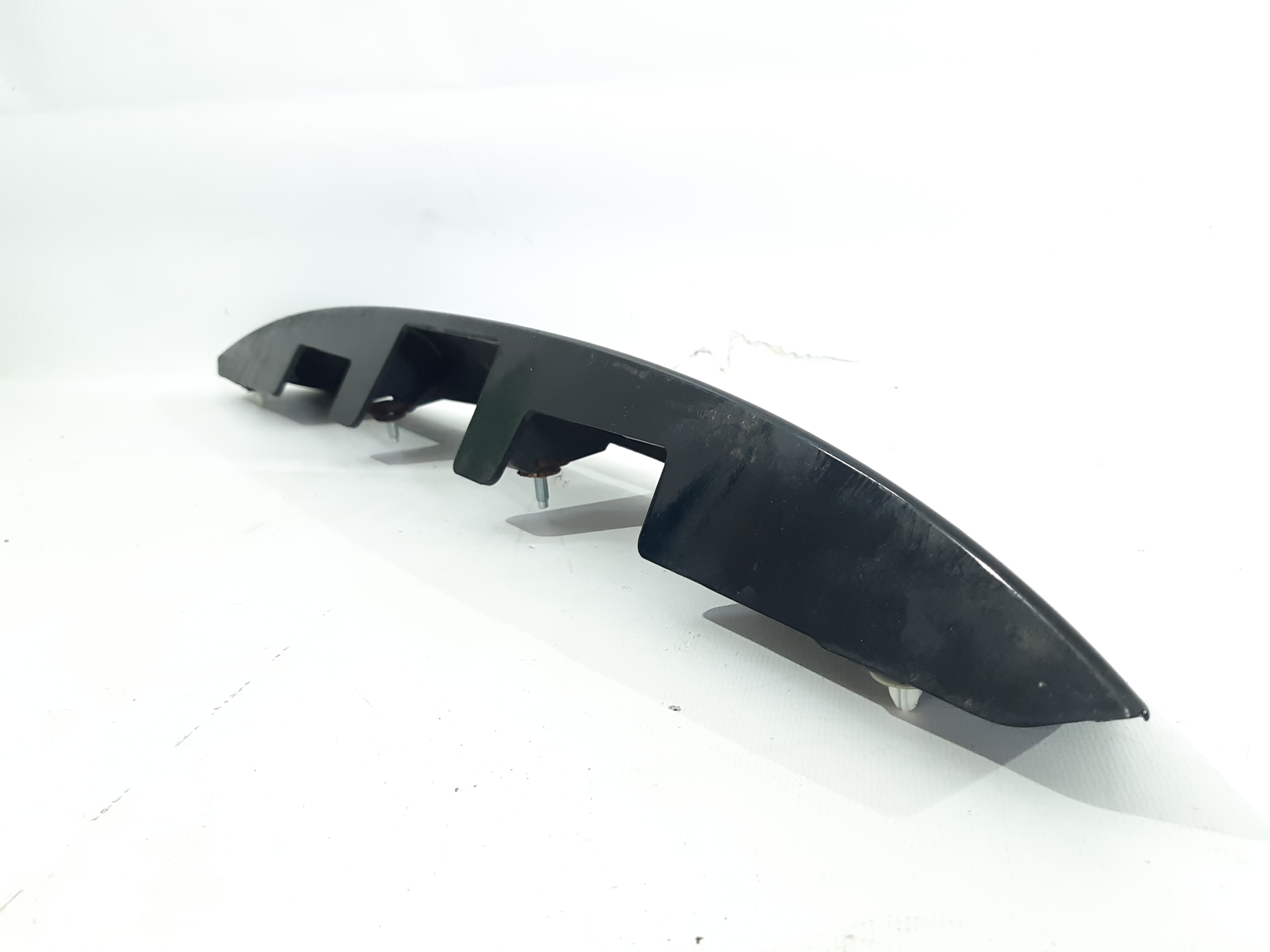 Versa note Молдинг кришки багажника підсвічування номера Nissan Versa Note 2014-2019 908103VY0H Nissan Versa Note 6