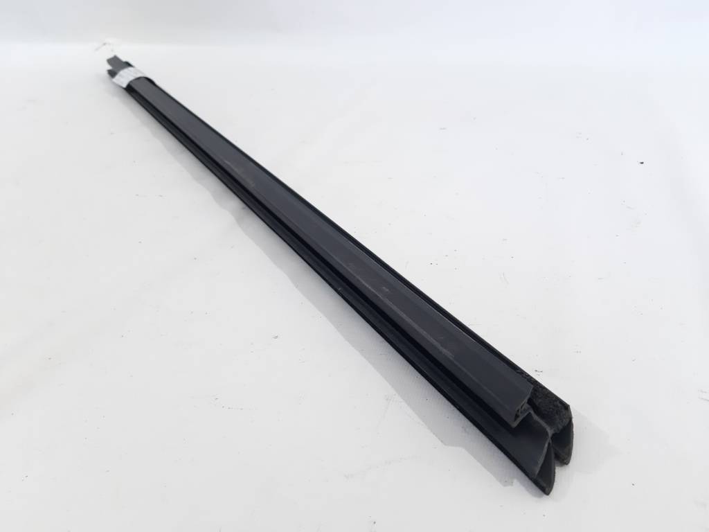 Dart Уплотнитель стекла внутренний нижний двери передней левой Dodge Dart 2013-2019 68082790AB Dodge Dart 3