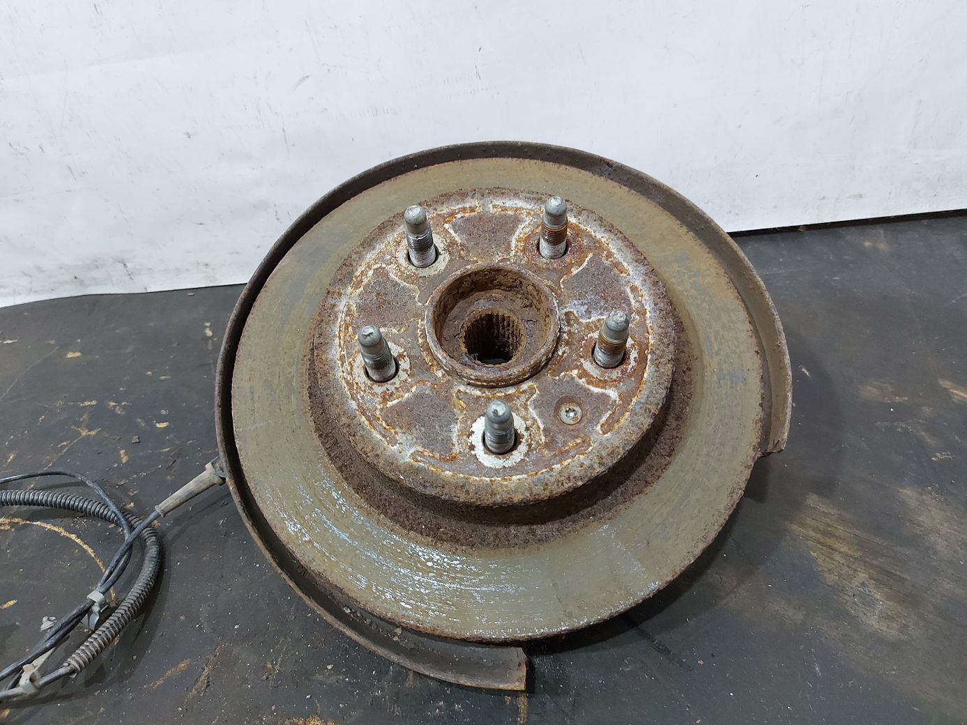 Malibu Кулак задній правий у зборі Chevrolet Malibu 2013-2015 23432049 Chevrolet Malibu 4 Malibu Кулак задній правий у зборі Chevrolet Malibu 2013-2015 23432049 Chevrolet Malibu 4