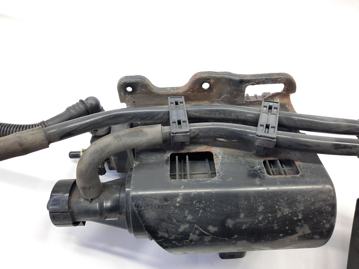 Insight Угольный фильтр рециркуляции паров бензина Honda Insight 2010-2014 17011TM8L01 Honda Insight 8