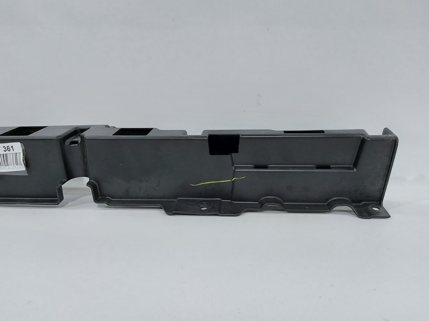 Volt Кріплення задньої панелі багажного відділення Chevrolet Volt 2011-2015 22779981 Chevrolet Volt 2