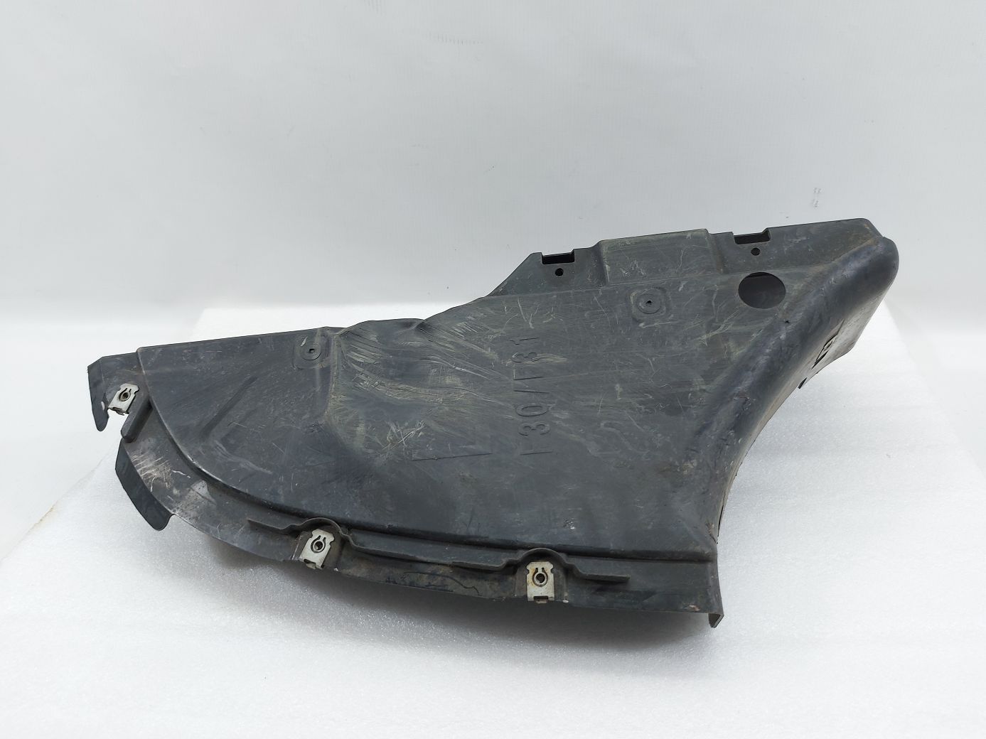 328i xdrive Захист днища задній лівий BMW 328i xDrive 2012-2016 51757258047 BMW 328i xDrive 2