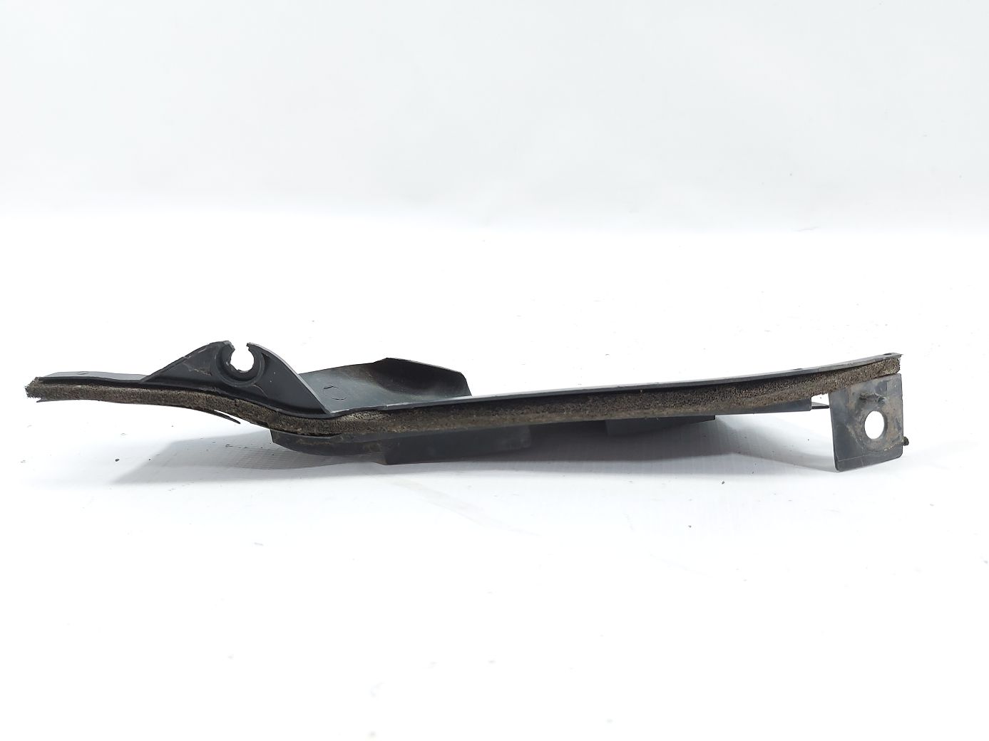 Regal Накладка водостоку бокова права (дефект) Buick Regal 2011-2017 13249993 Buick Regal 2