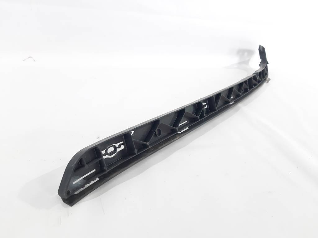 Fortwo Кріплення бампера заднього праве Smart Fortwo 2008-2016 4516430220 Smart Fortwo 3