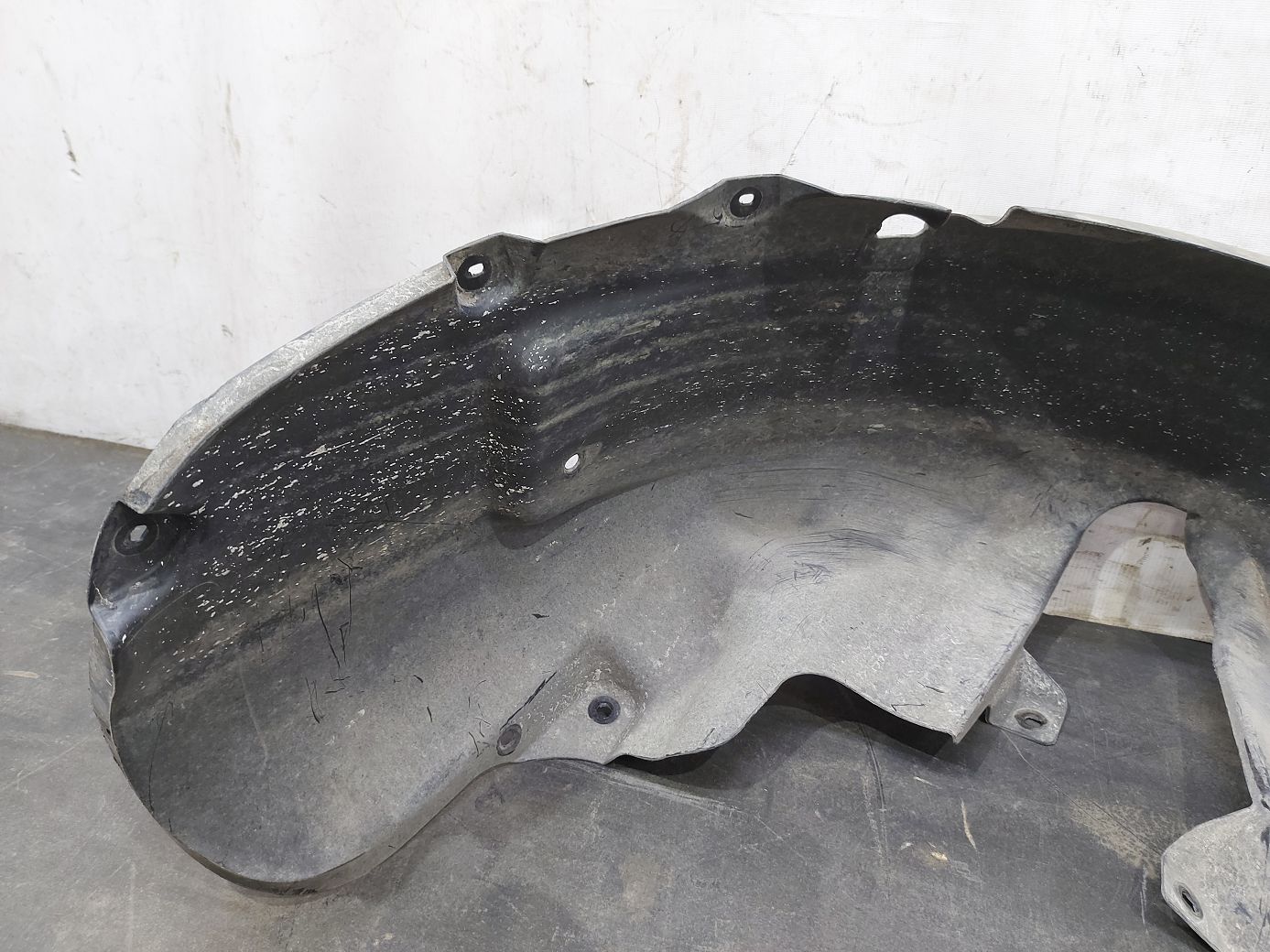 Dart Підкрилок задній лівий Dodge Dart 2013-2019 68082837AG Dodge Dart 5