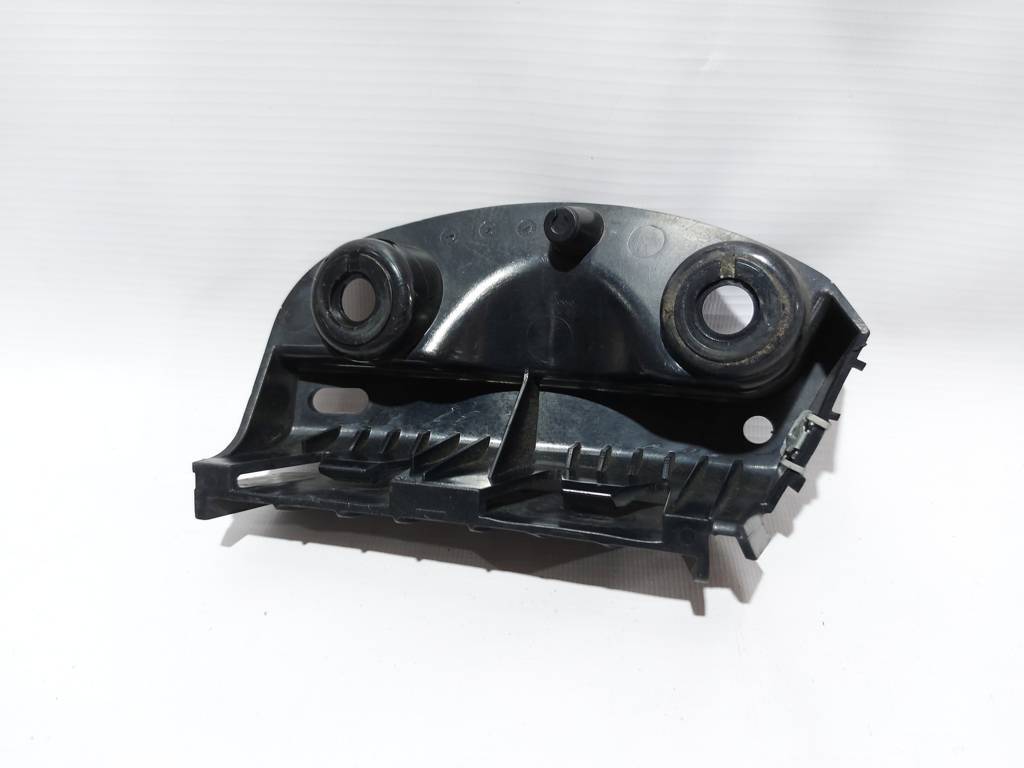 328i xdrive Кріплення заднього бампера ліве BMW 328i xDrive 2006-2011 51127118193 BMW 328i xDrive 4
