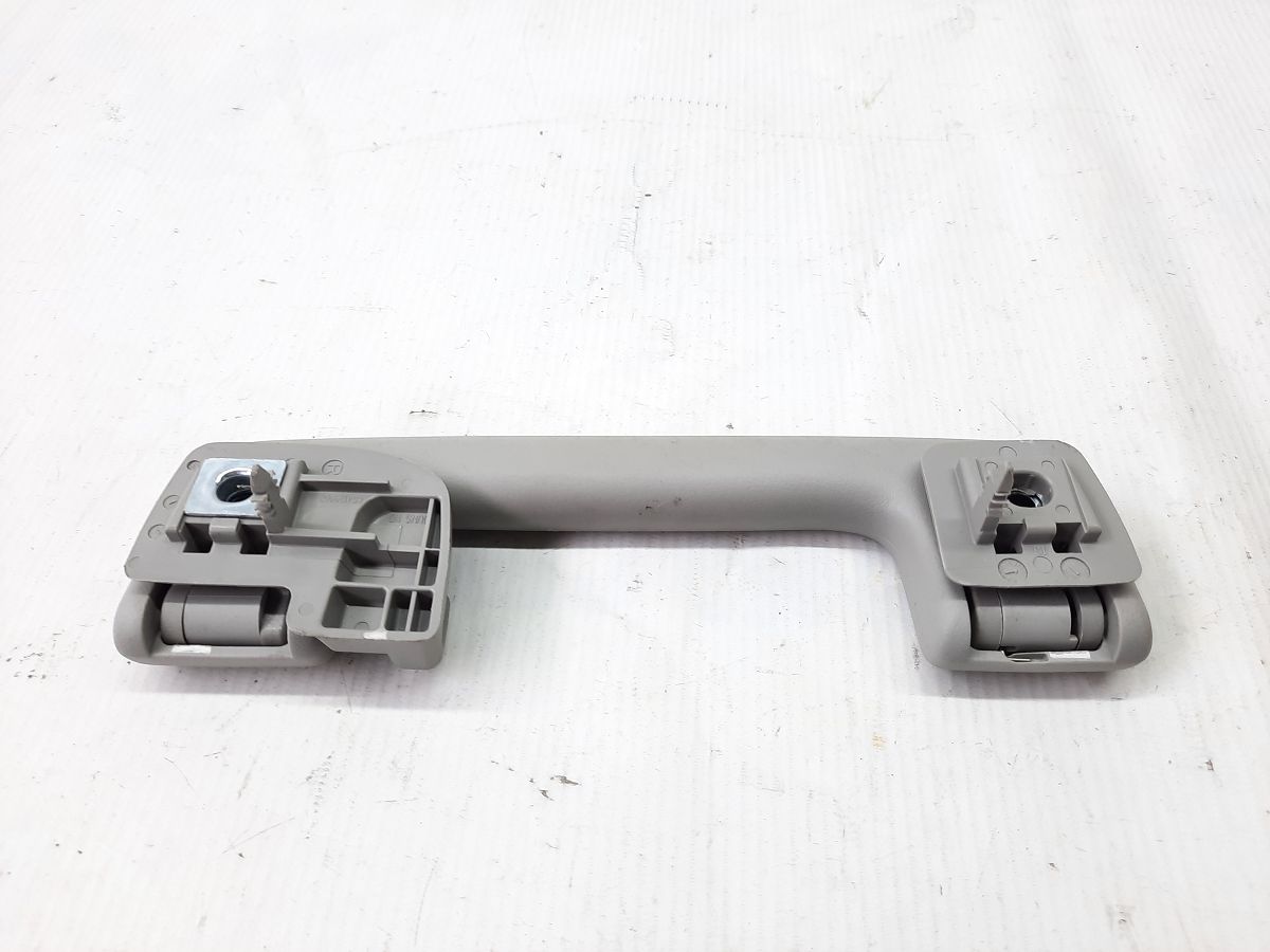 Equinox Ручка потолочная задняя правая Chevrolet Equinox 2010-2017 20864480 Chevrolet Equinox 2