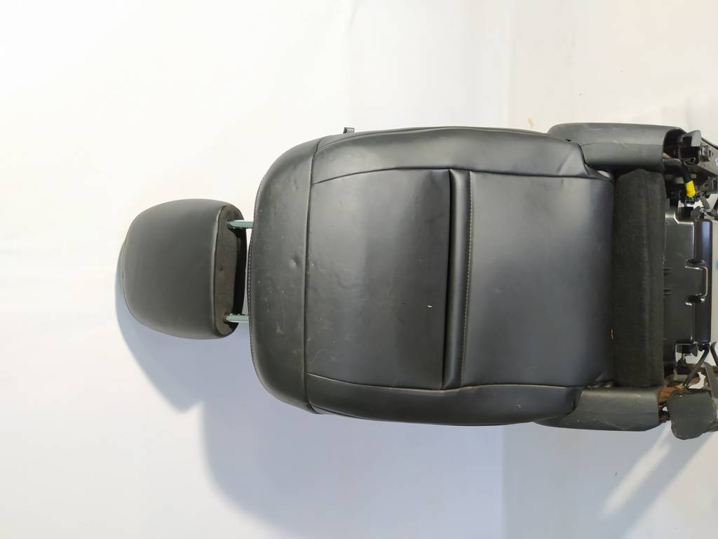 Dart Сидение переднее правое Dodge Dart 2013 68083599AA Dodge Dart 12