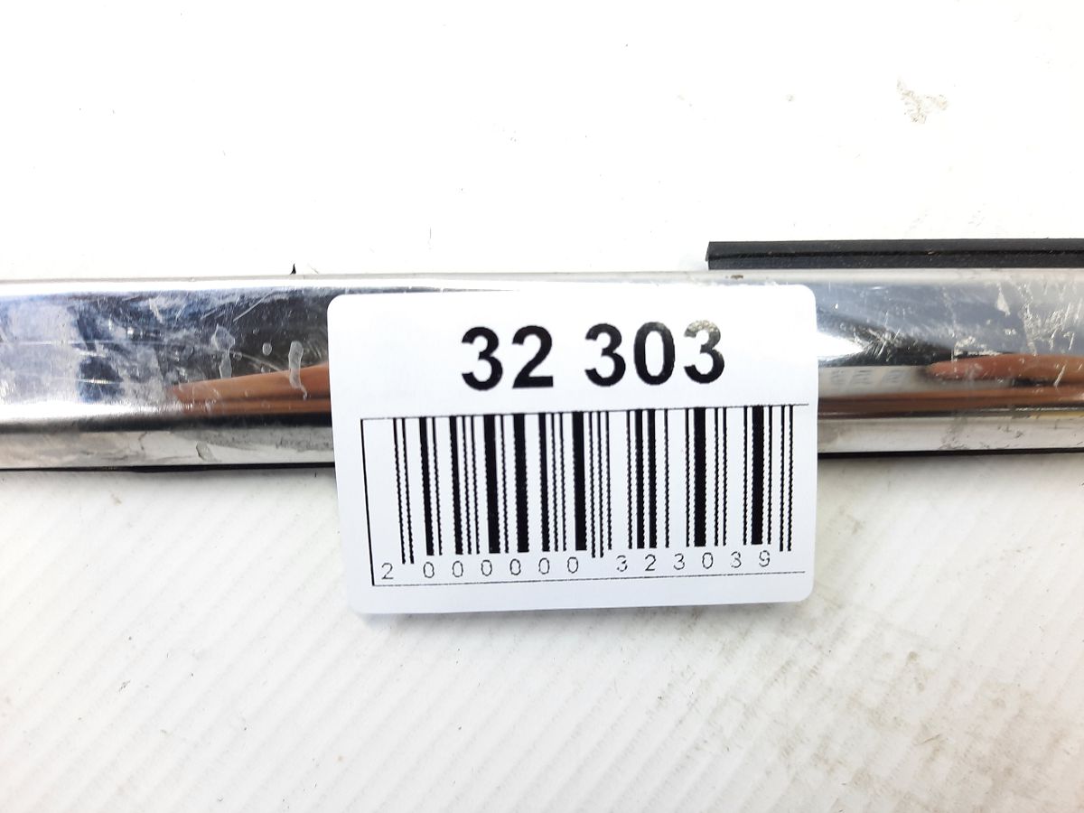 200 limited Ущільнювальна гумка скла передньої лівої зовнішня Chrysler 200 Limited 2015-2017 68144975AC Chrysler 200 Limited 6