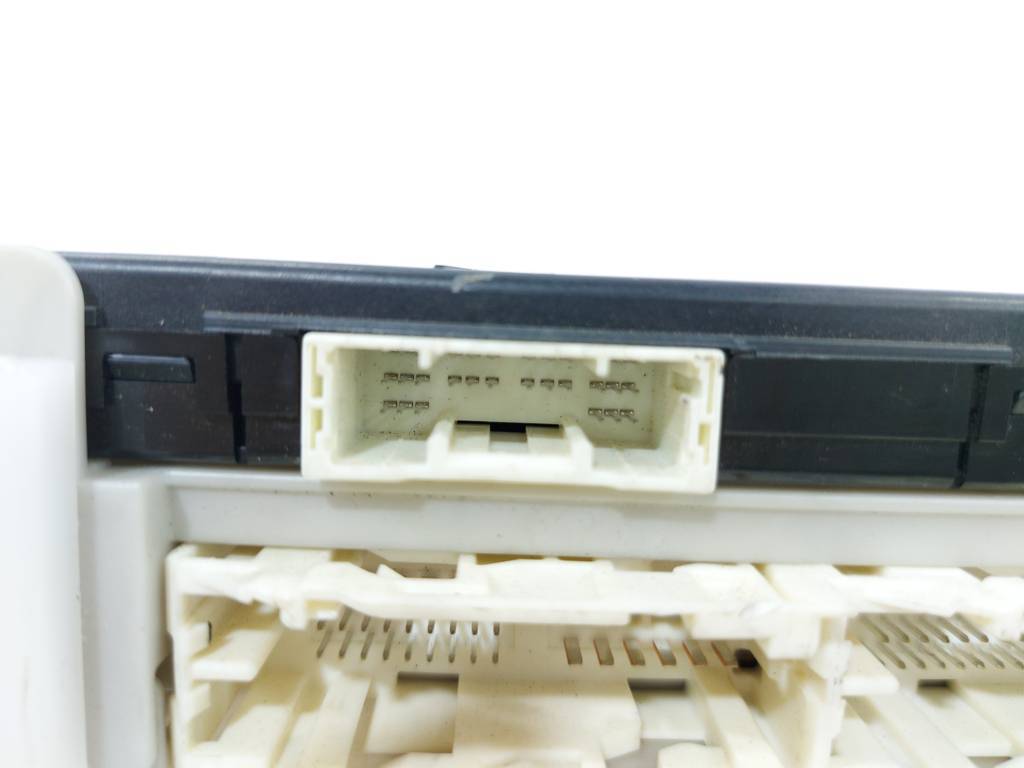 Scion iq Блок запобіжників Toyota Scion IQ 2012-2015 8273074050 Toyota Scion IQ 5 Scion iq Блок запобіжників Toyota Scion IQ 2012-2015 8273074050 Toyota Scion IQ 5