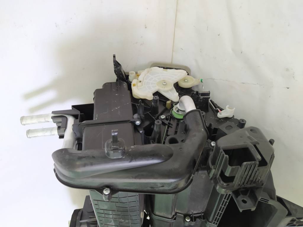 Forester Печка с радиатором центральная Subaru Forester 2012-2016 72110FJ081 Subaru Forester 3