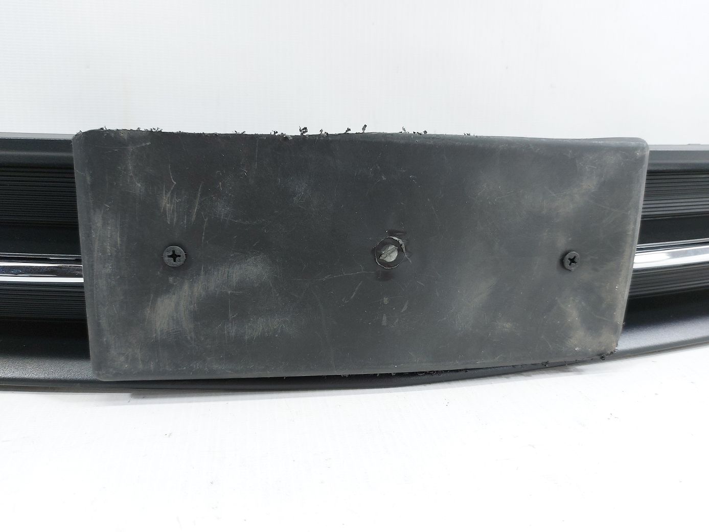 Решетки радиатора в сборе Решетка радиатора верхняя Chevrolet Trax 2017-2021 94532311 Chevrolet Trax 4