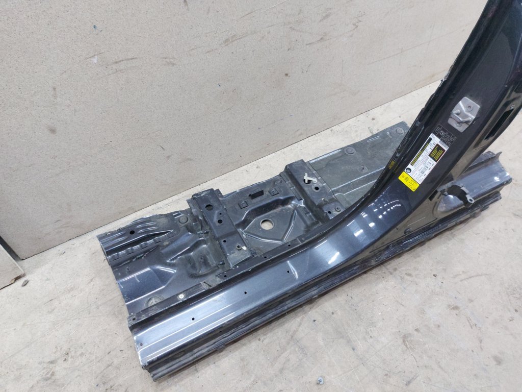 7 series Центральна стійка ліва (метал) BMW 7 2012 41217218593 BMW 7 2