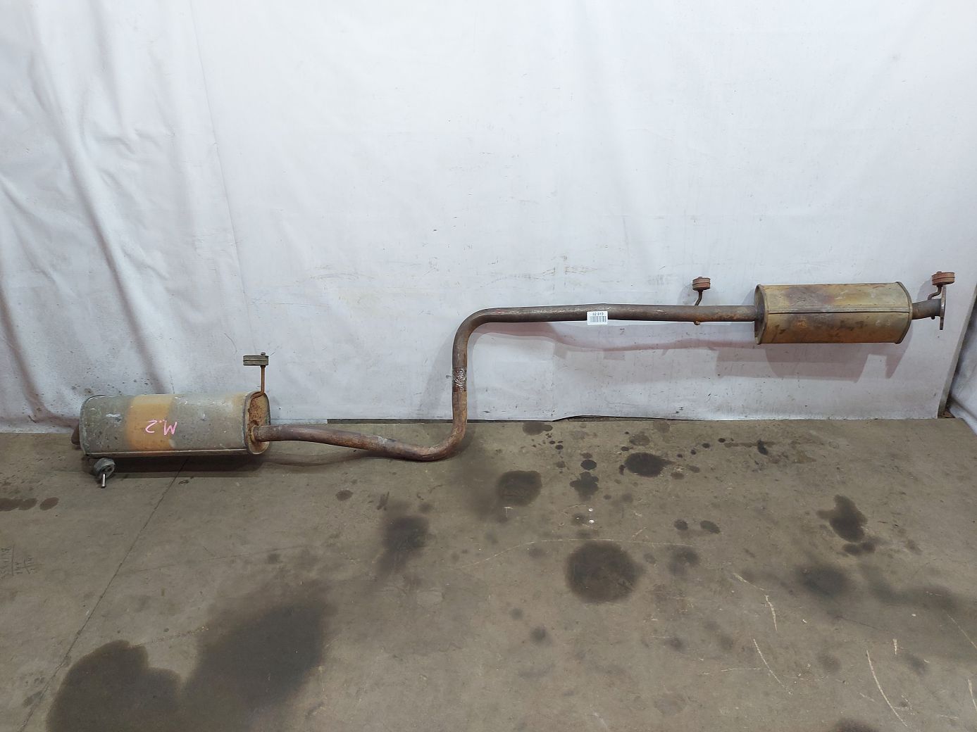 Fiesta sedan. Выхлопной глушитель Ford Fiesta sedan 2011-2017 BE8Z5230C Ford Fiesta sedan