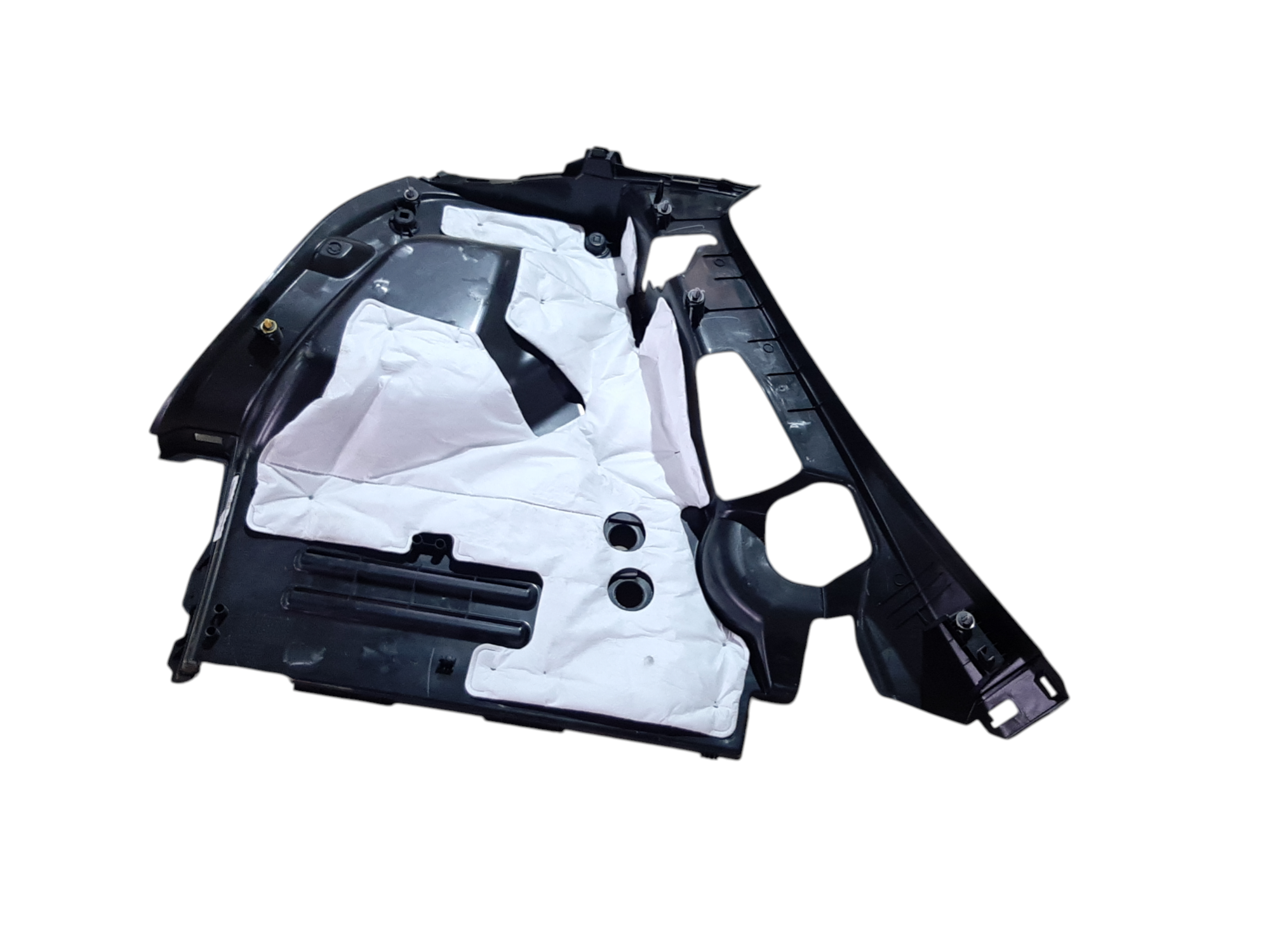 Bolt Обшивка арки багажника правая Chevrolet Bolt EV 2022-2023 42697003 Chevrolet Bolt EV 3