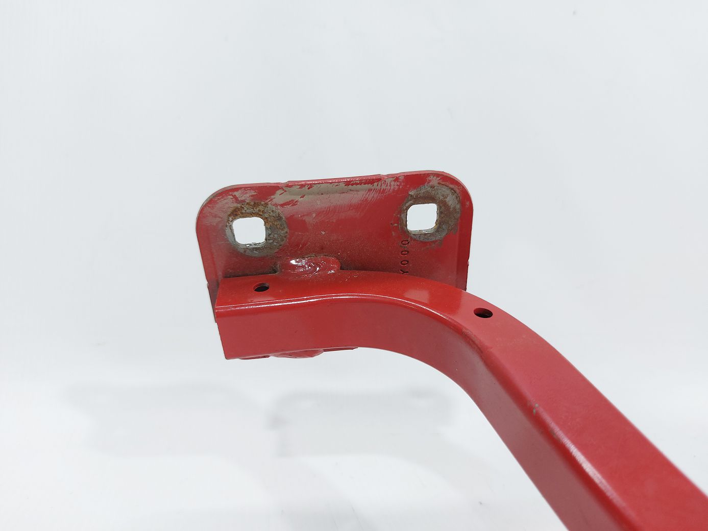  Петля крышки багажника левая Ford Fiesta sedan `11-19 Ford Fiesta sedan 2